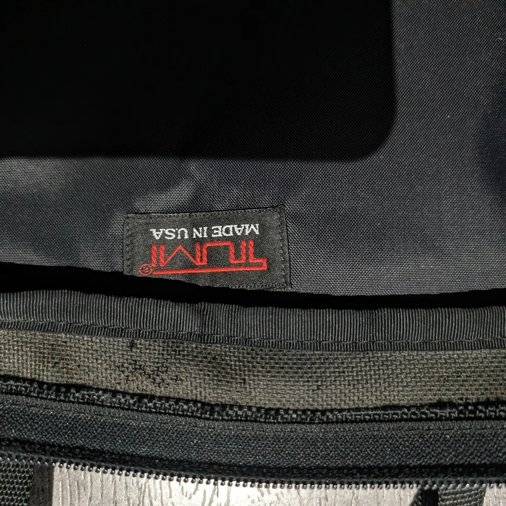 TUMI Alpha Expandable Black Monogram Briefcase/Laptop Bag W/ Aftermarket Strap!‎